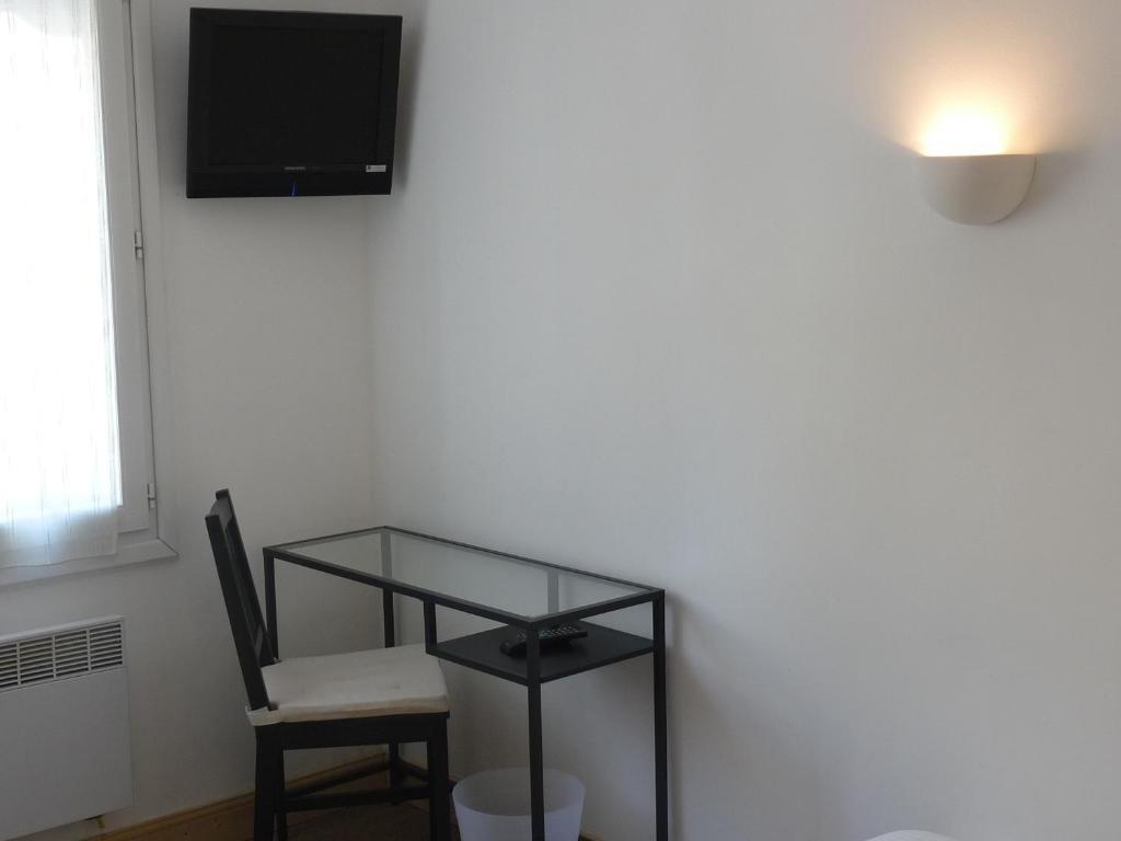Hotel L'Oustaou Le Lavandou Room photo